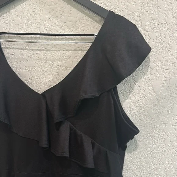 Alya XL little black lounge dress - Picture 2 of 9